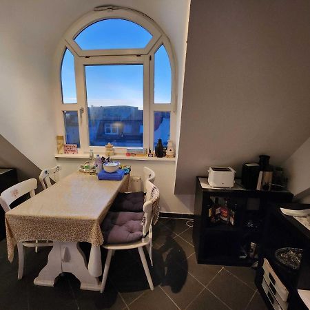 One Private Room Available In A Two Room Apartment In Tegel, برلين المظهر الخارجي الصورة